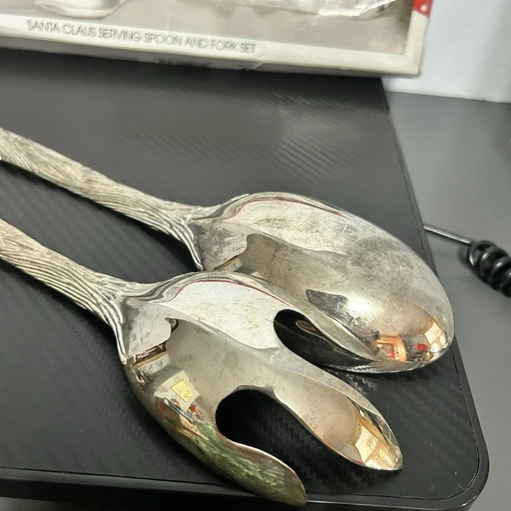 International Silver Silverplated Santa‎ Claus Serving Spoon & Fork Christmas
